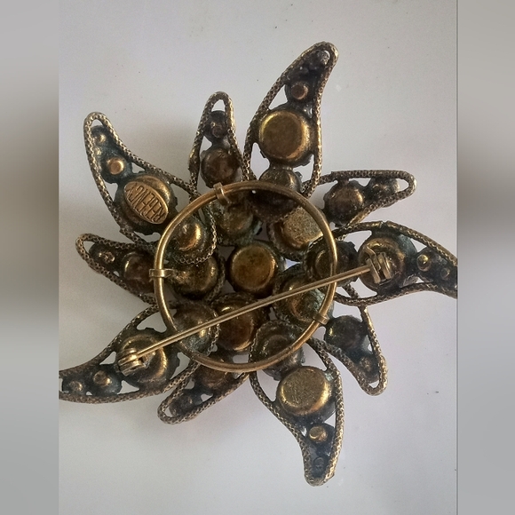 Regency Signed VTG Citrine AB Colored Crystal Rhinestones Star Flower Brooch - Picture 6 of 13